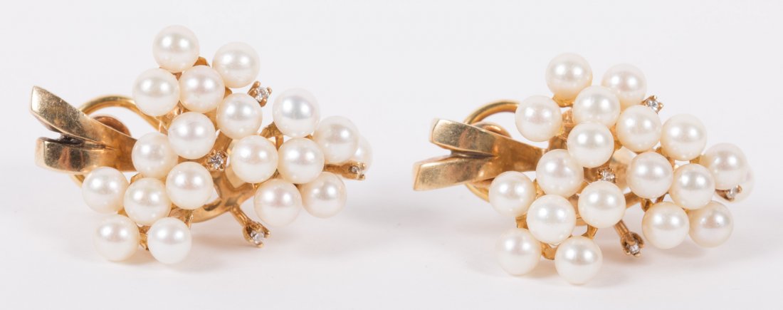 A Pair of Earrings in Cluster of Pearls (1 of 4)