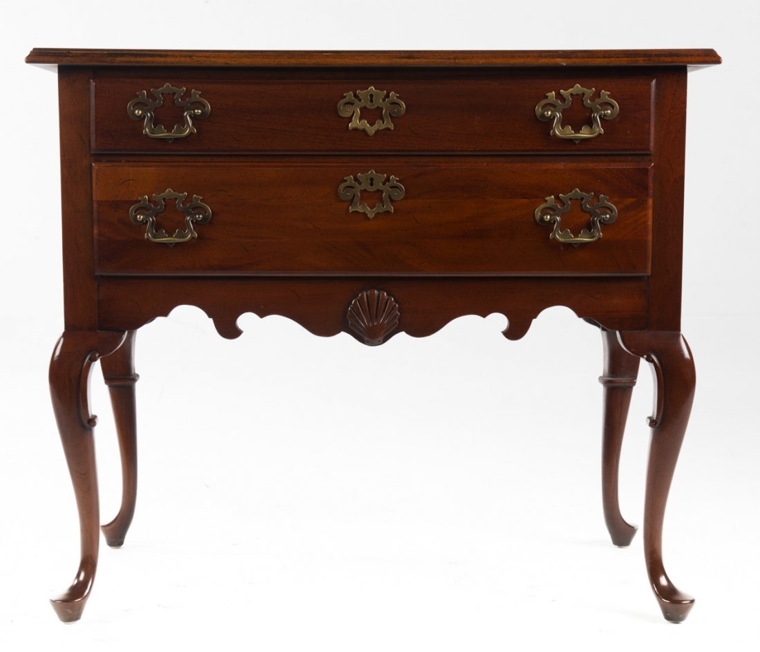 Queen Anne style mahogany lowboy (1 of 5)