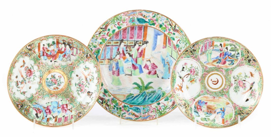 3 Chinese Export porcelain plates (1 of 4)