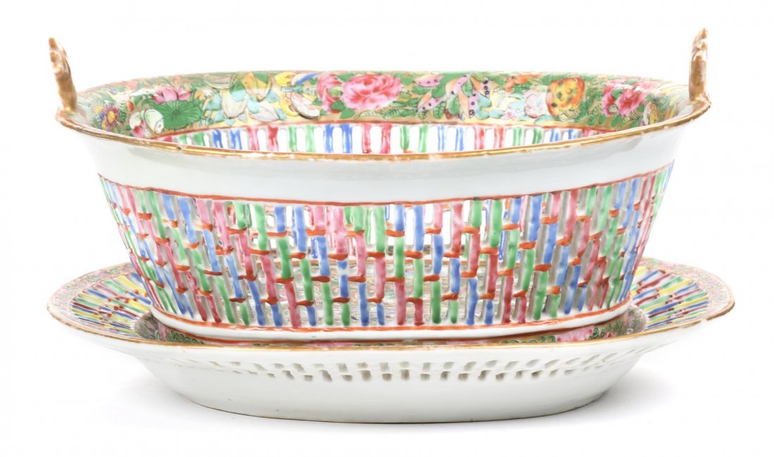 Chinese Export Rose Medallion chestnut basket (1 of 6)