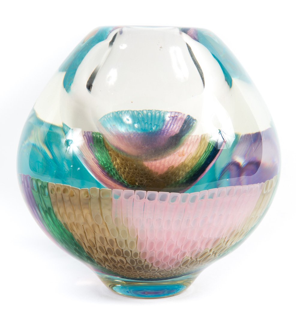 Gary Beecham. Glass vase (1 of 4)