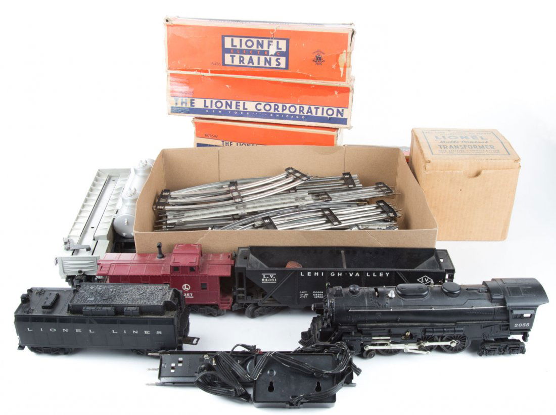 Lionel Train Set #2055 Engine, Tender (1 of 6)
