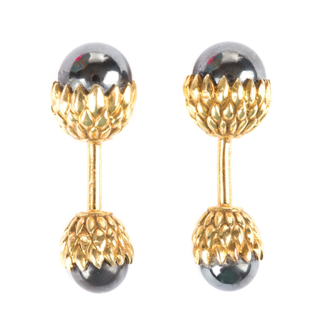 A Pair of Tiffany & Co. Schlumberger Cufflinks (1 of 5)