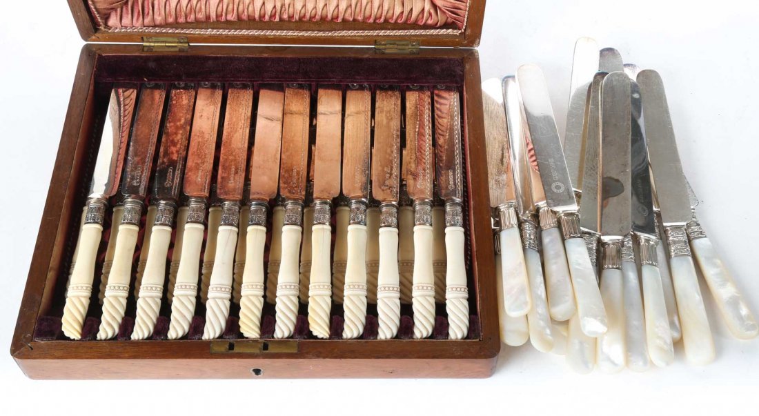 Sheffield silver-plated set of 12 knives & forks (1 of 4)