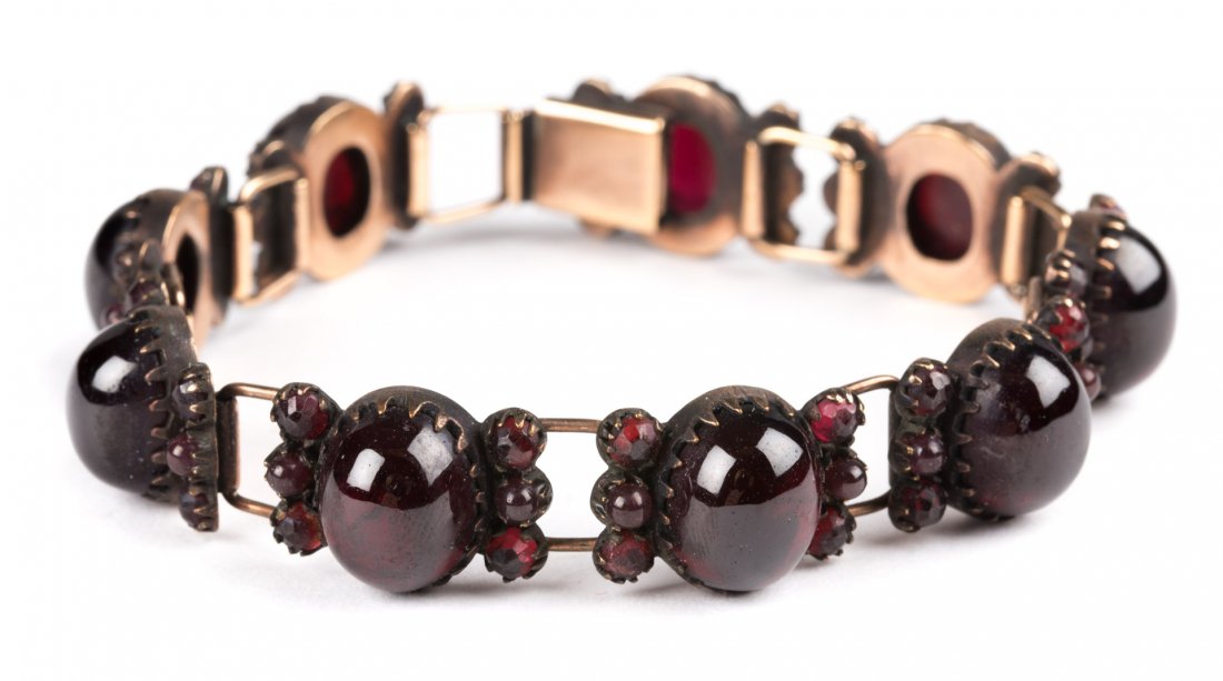 A Victorian Garnet Bracelet (1 of 4)