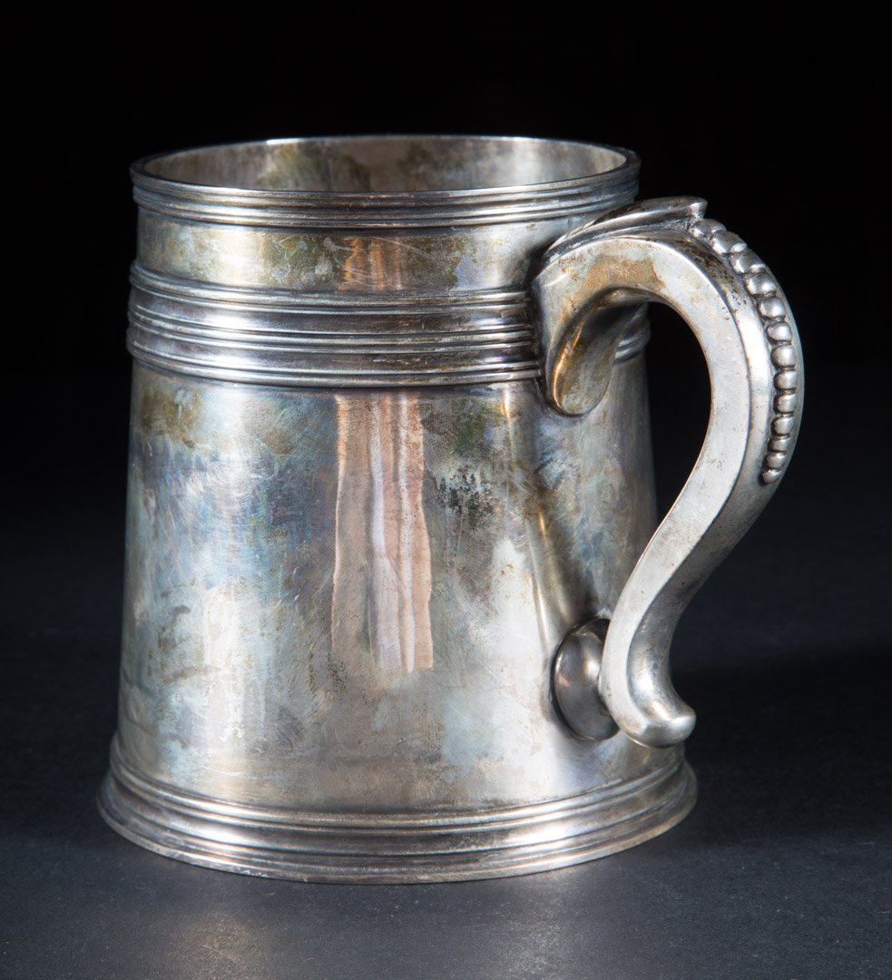 Italian sterling silver tankard M. Buccellati: circa 1920, 4 7/8 in. H., 3 3/4 in. Diam., 21.60 ozt.