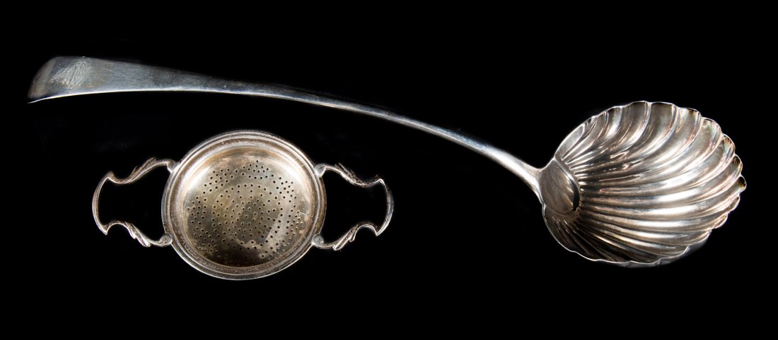 George II silver shell bowl punch ladle (1 of 4)