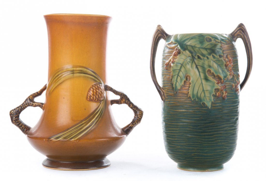 Two Roseville art pottery vases (1 of 4)