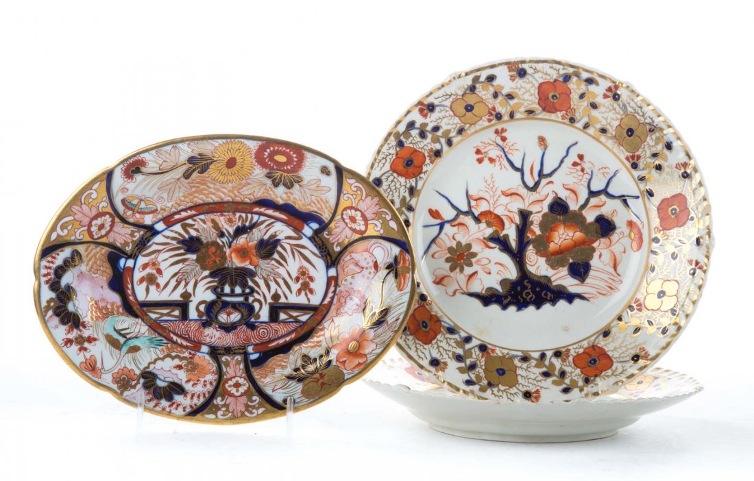 Three pieces of Derby and Spode china (1 of 4)