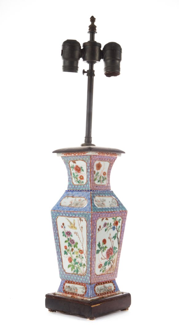 Chinese Export Famille Rose porcelain lamp (1 of 3)