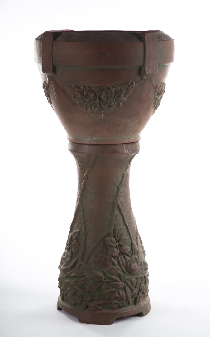 Roseville art pottery jardiniere and pedestal (1 of 3)