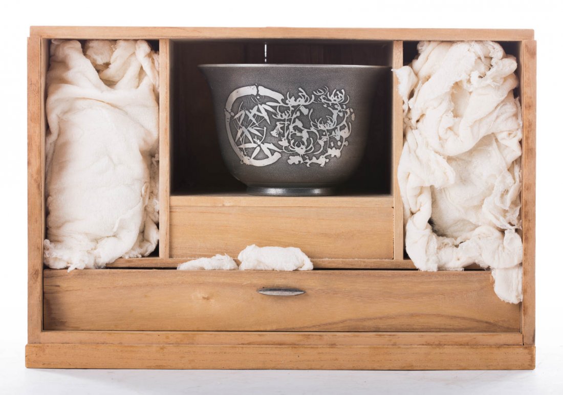 Japanese pewter sake set (1 of 5)