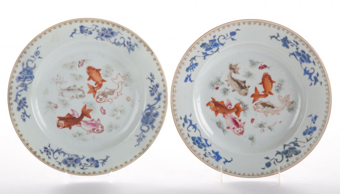 Pair Chinese Export porcelain carp plates (1 of 2)