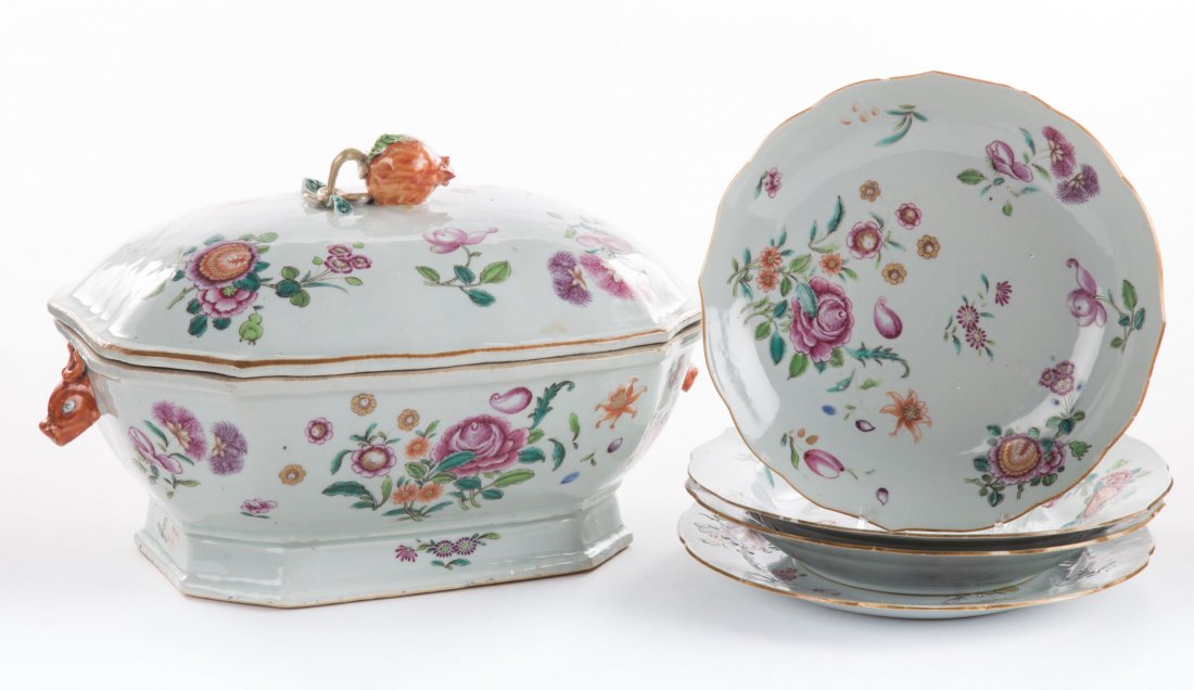 Chinese Export Famille Rose soup tureen and bowls (1 of 7)
