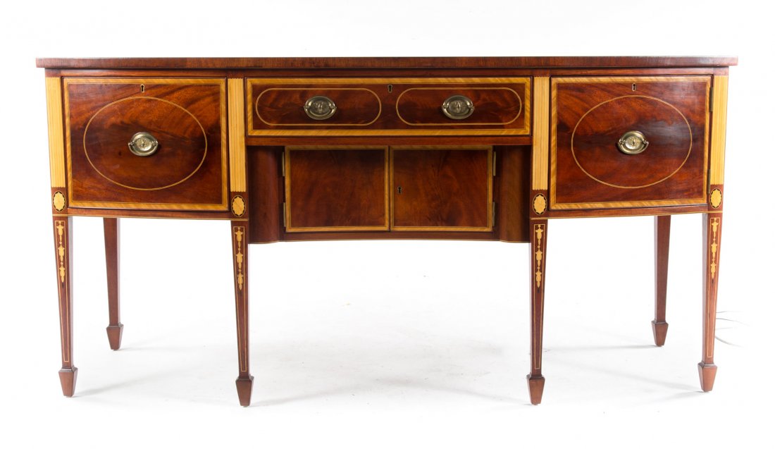 Kittinger Colonial Williamsburg inlaid sideboard (1 of 3)