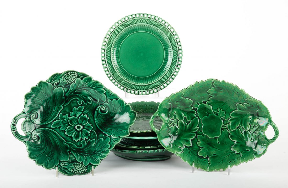 Six English Majolica leaf-form dishes (1 of 3)