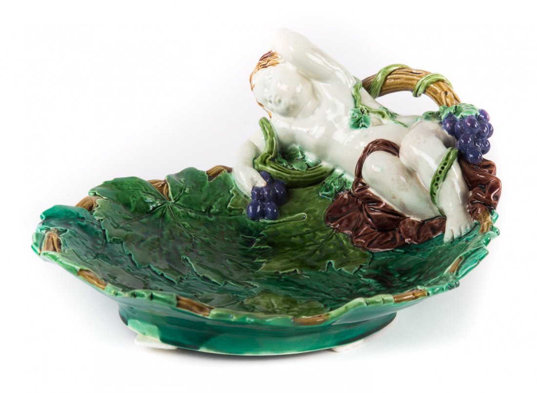 Minton Majolica figural grape dish (1 of 4)