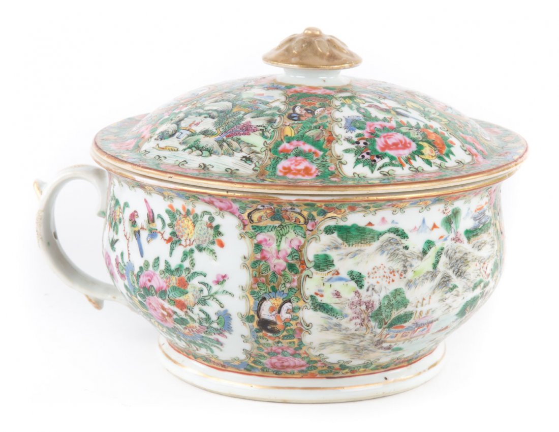 Chinese Export Famille Rose covered chamber pot (1 of 5)