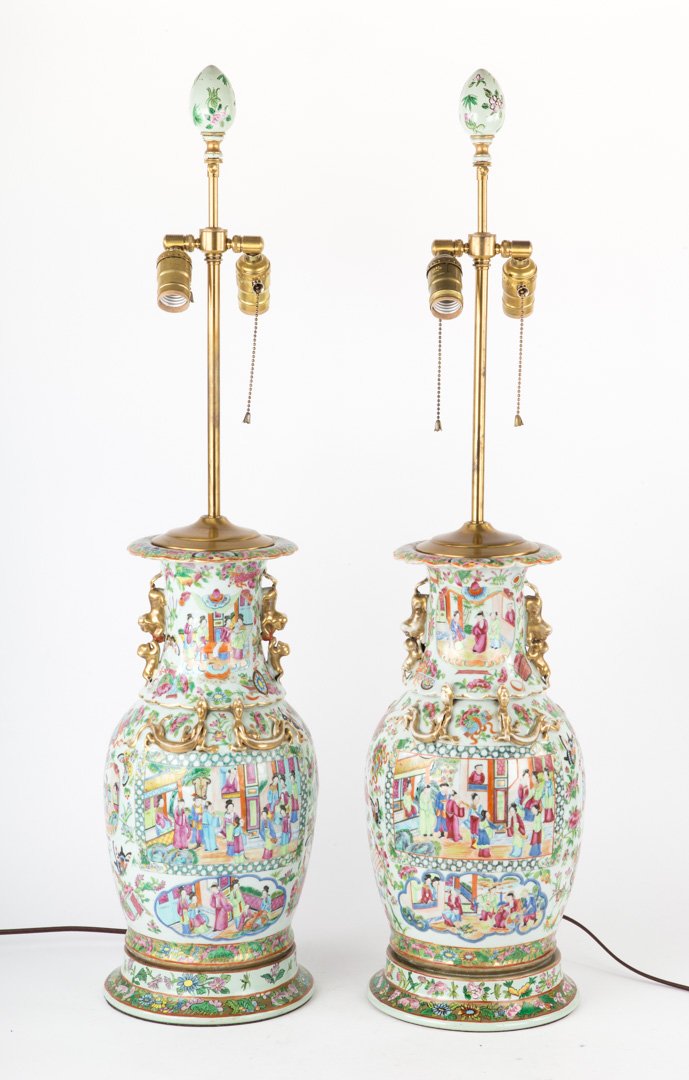 Pair of Chinese Export Rose Mandarin lamps (1 of 4)