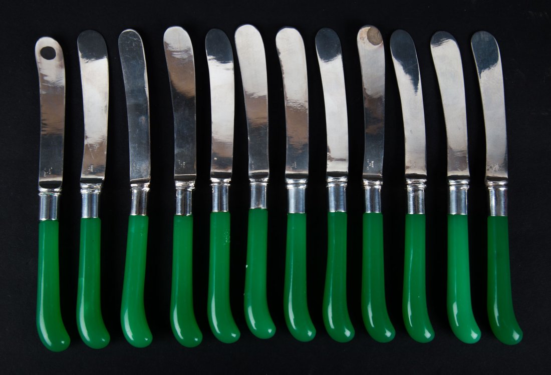 12 Jade handled fruit knives made in England (1 of 4)