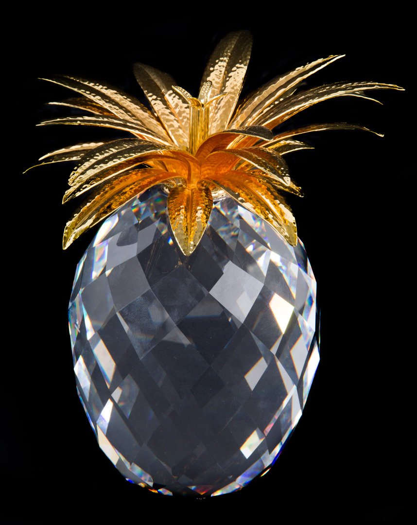 Large Swarovski crystal pineapple (1 of 3)