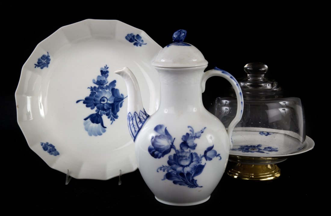 Three Royal Copenhagen porcelain table articles (1 of 6)