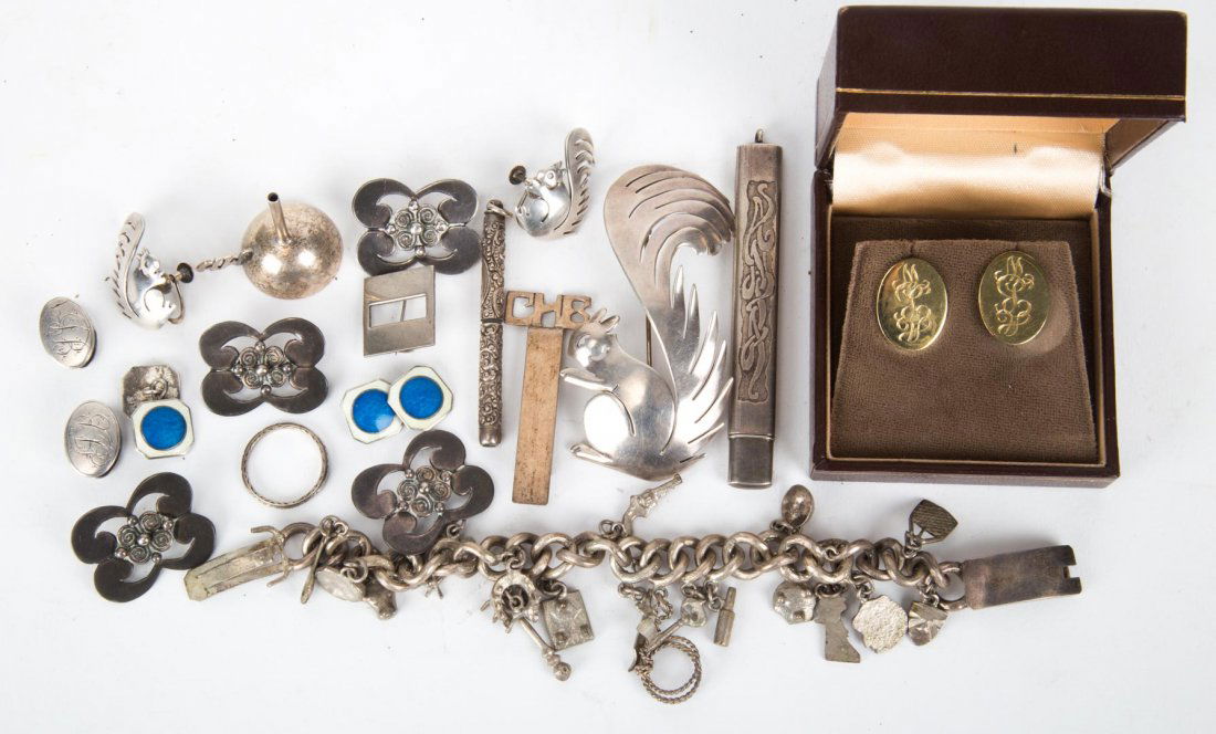 A Collection of Jewelry (1 of 4)