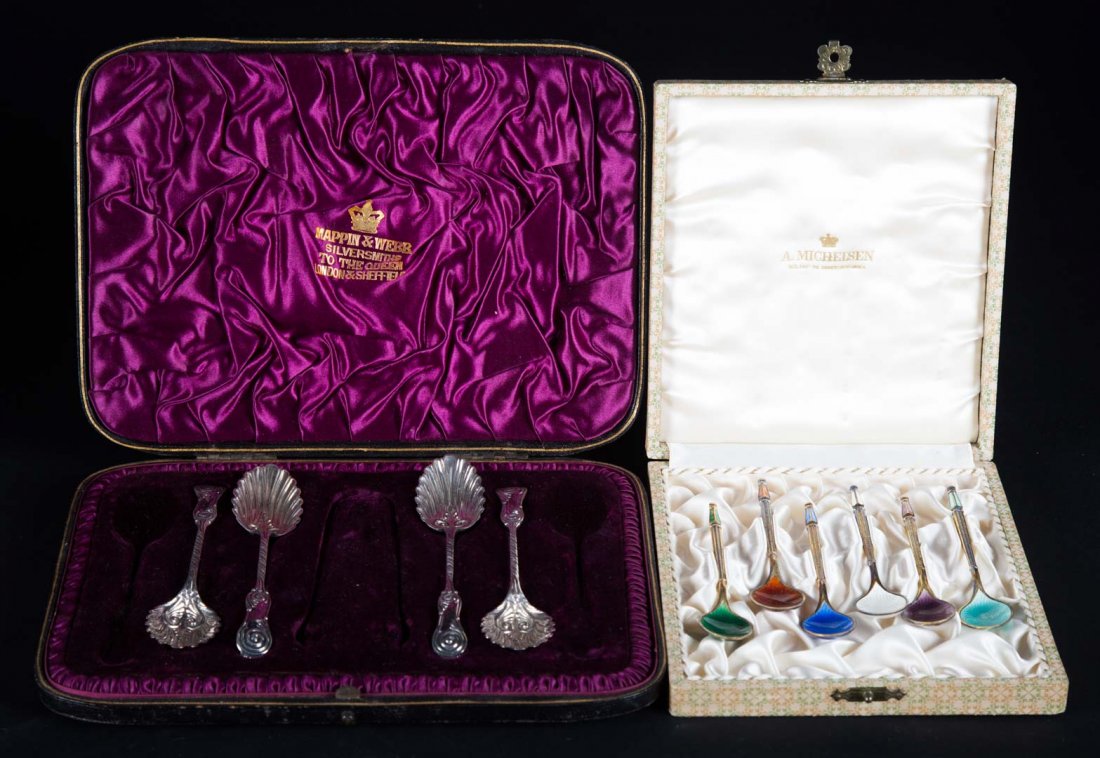 Continental demitasse spoons in fitted boxes (1 of 5)