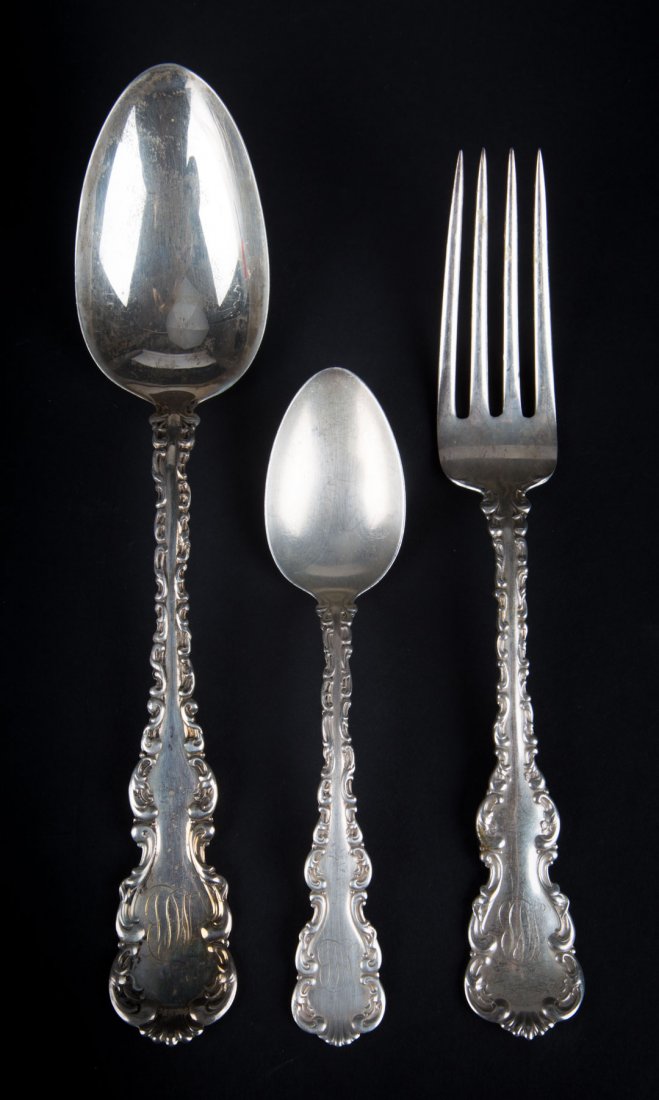 Whiting "Louis XV" sterling partial flatware (1 of 5)