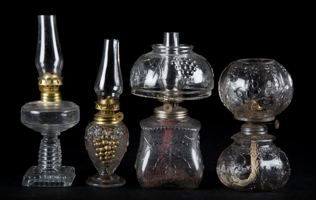 Four Victorian molded glass miniature oil lamps (1 of 5)