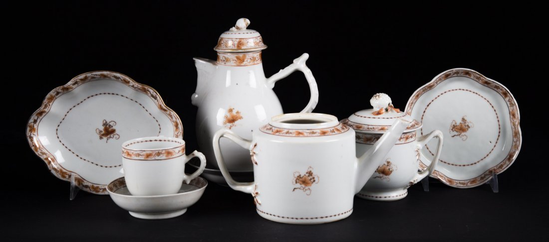 Chinese Export porcelain child's tea set (1 of 5)