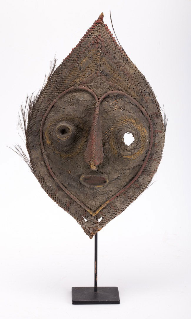 Ceremonial Papuan mask (1 of 3)