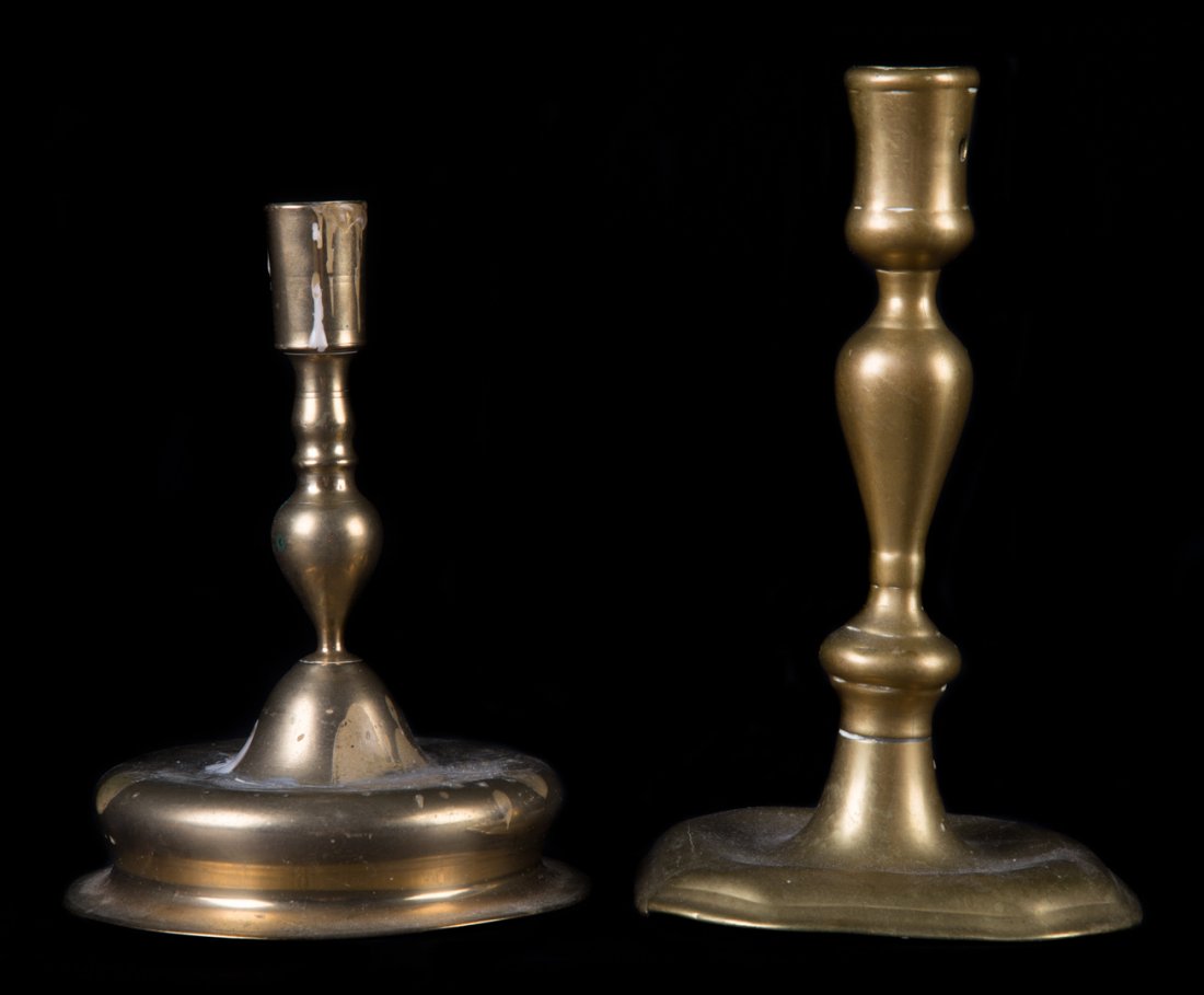 Dutch and English brass candlesticks (1 of 3)