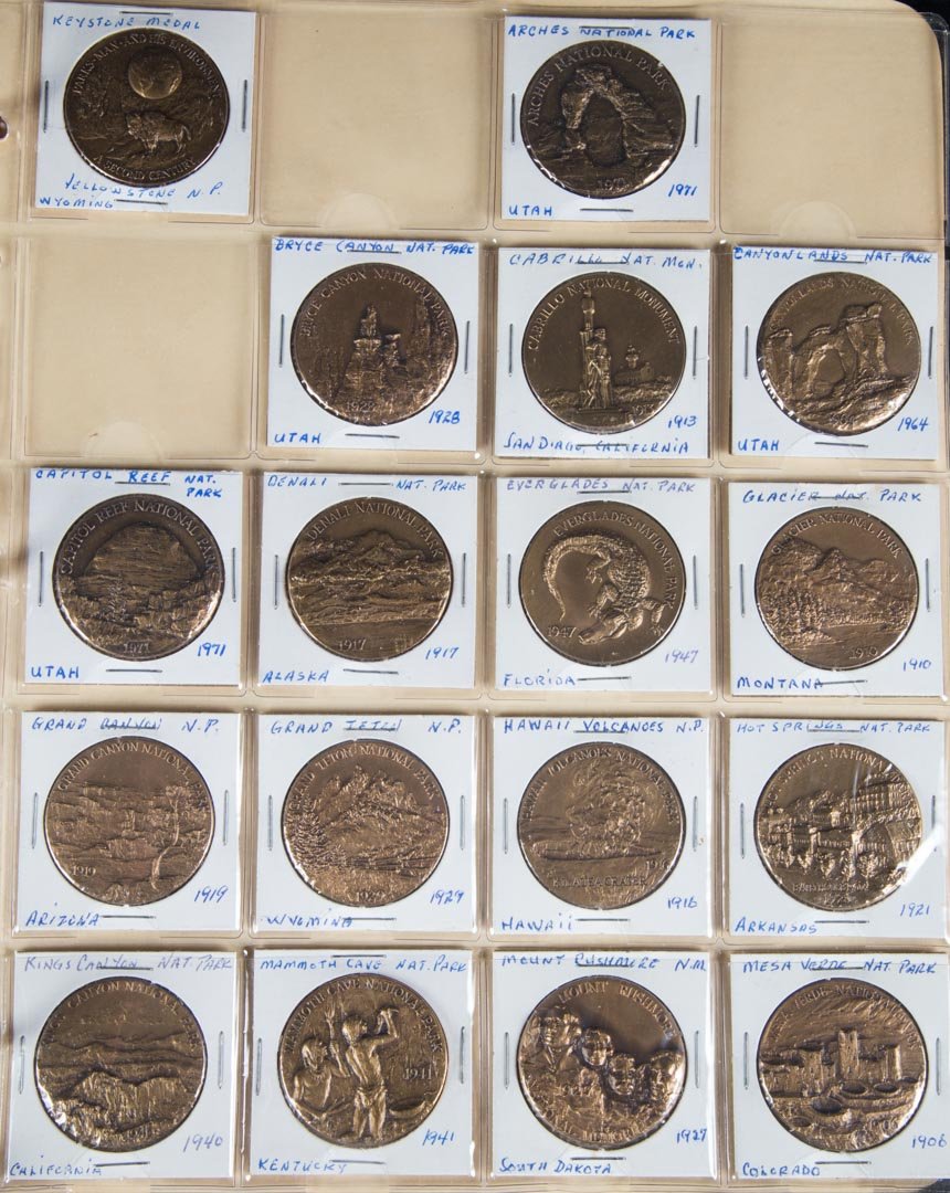[US] Art Medallion collection: An exonumia lot, featuring a 26-piece collection of high-relief art medallions, struck by the Medallic Art Company