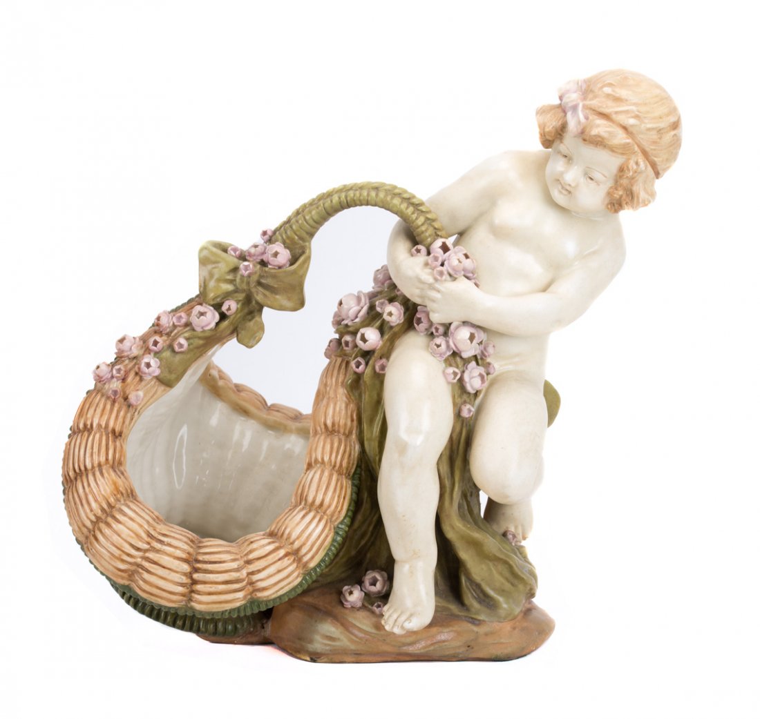 Amphora figural centerpiece (1 of 3)