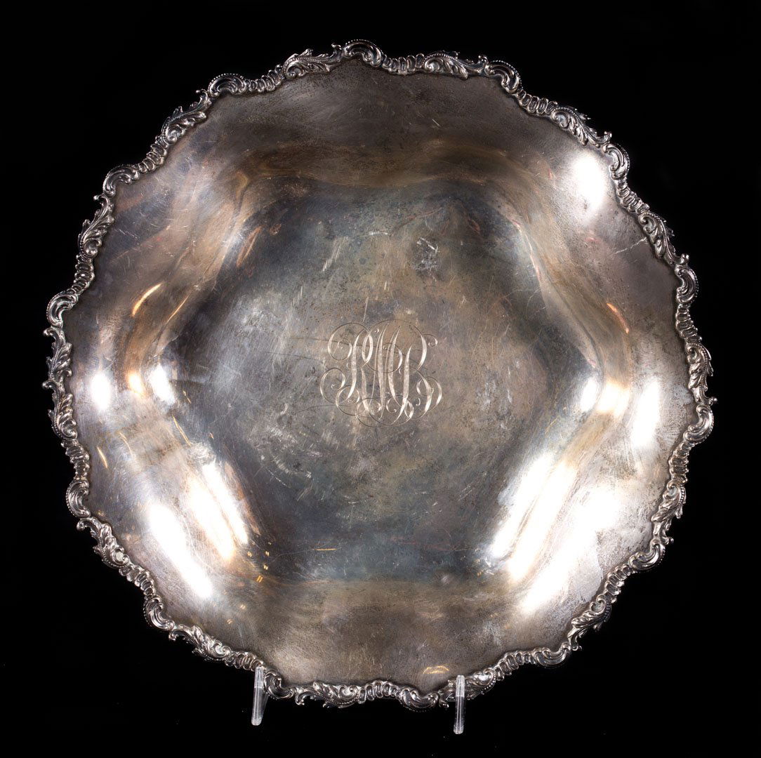 Rococo Revival sterling silver serving bowl (1 of 3)