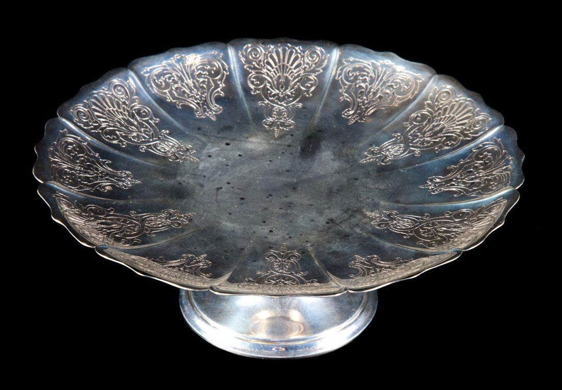 International sterling silver cake stand (1 of 4)
