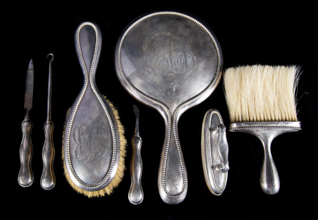 American sterling silver 7-piece vanity set (1 of 5)
