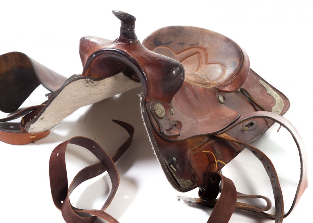 Western style leather saddle (1 of 9)