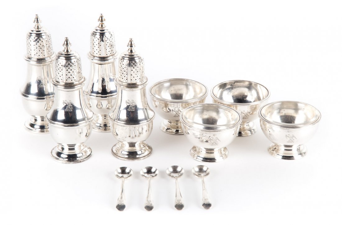 Sterling standing peppers trencher salts & spoons (1 of 6)