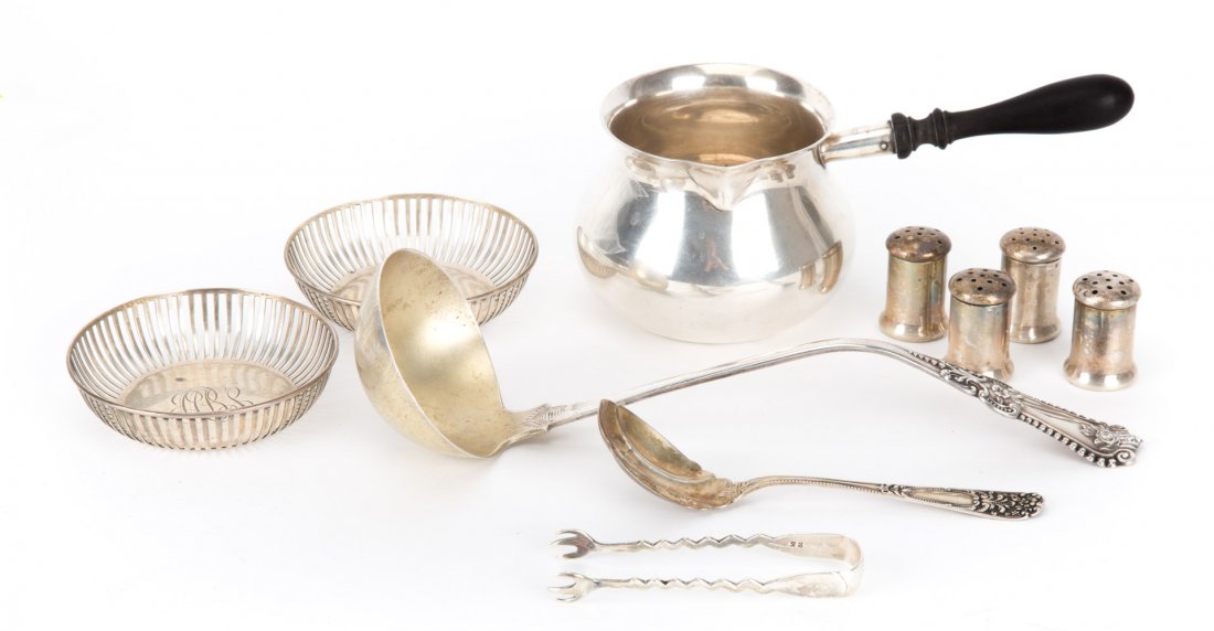 Assortment of American sterling silver table items (1 of 7)