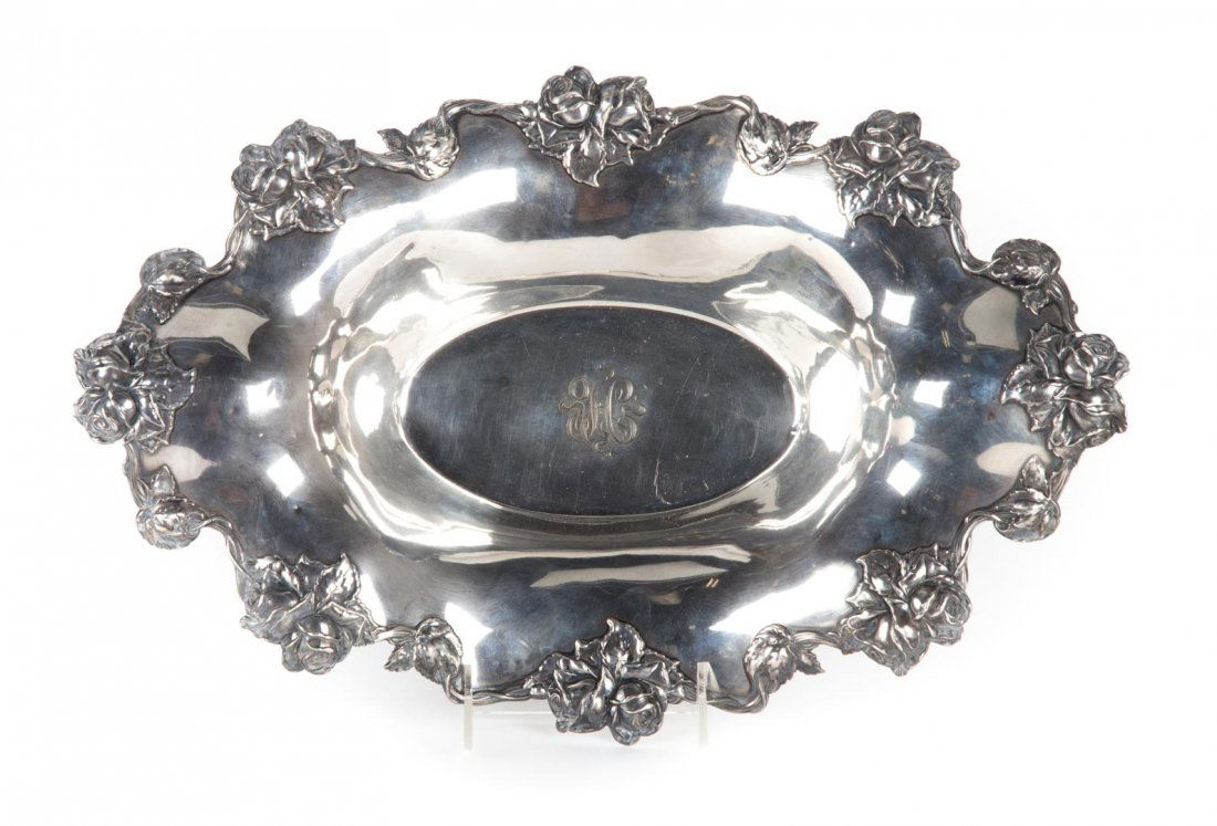 Art Nouveau style sterling oval bread tray (1 of 6)