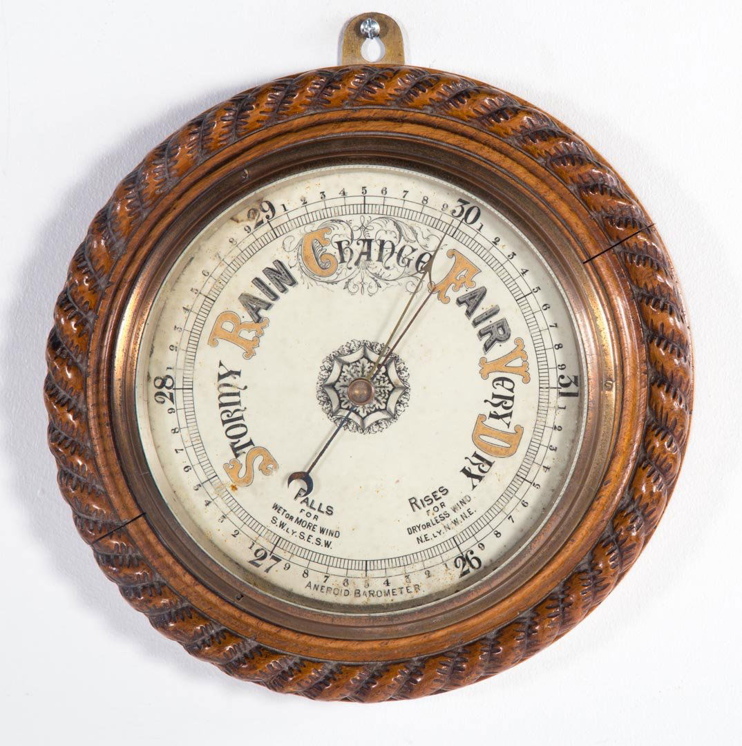 Round wall barometer (1 of 3)