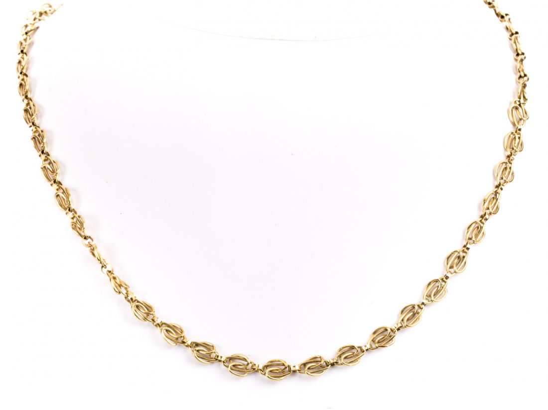 A Lady's 14K Gold Chain Necklace (1 of 3)