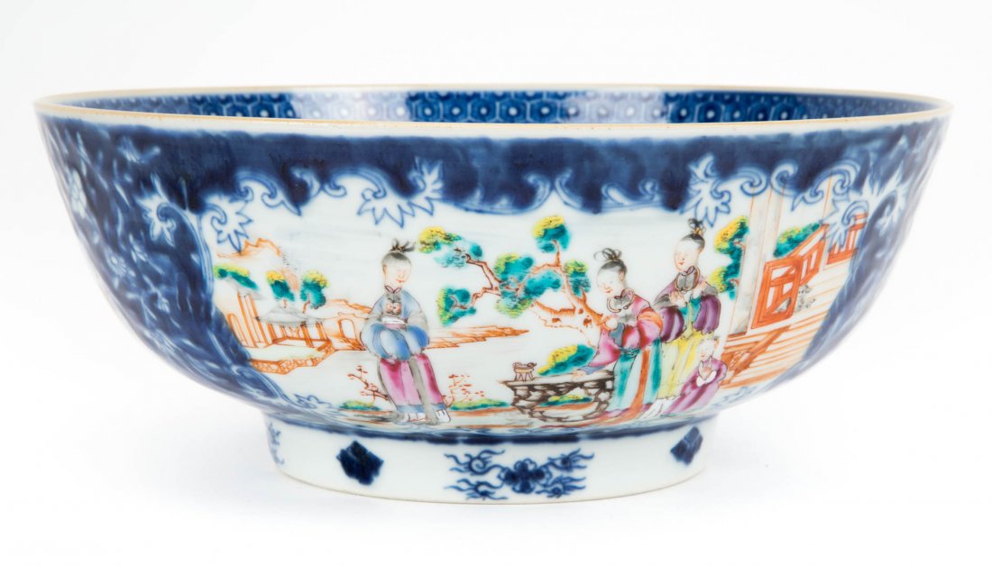 Chinese Export Mandarin porcelain bowl (1 of 5)