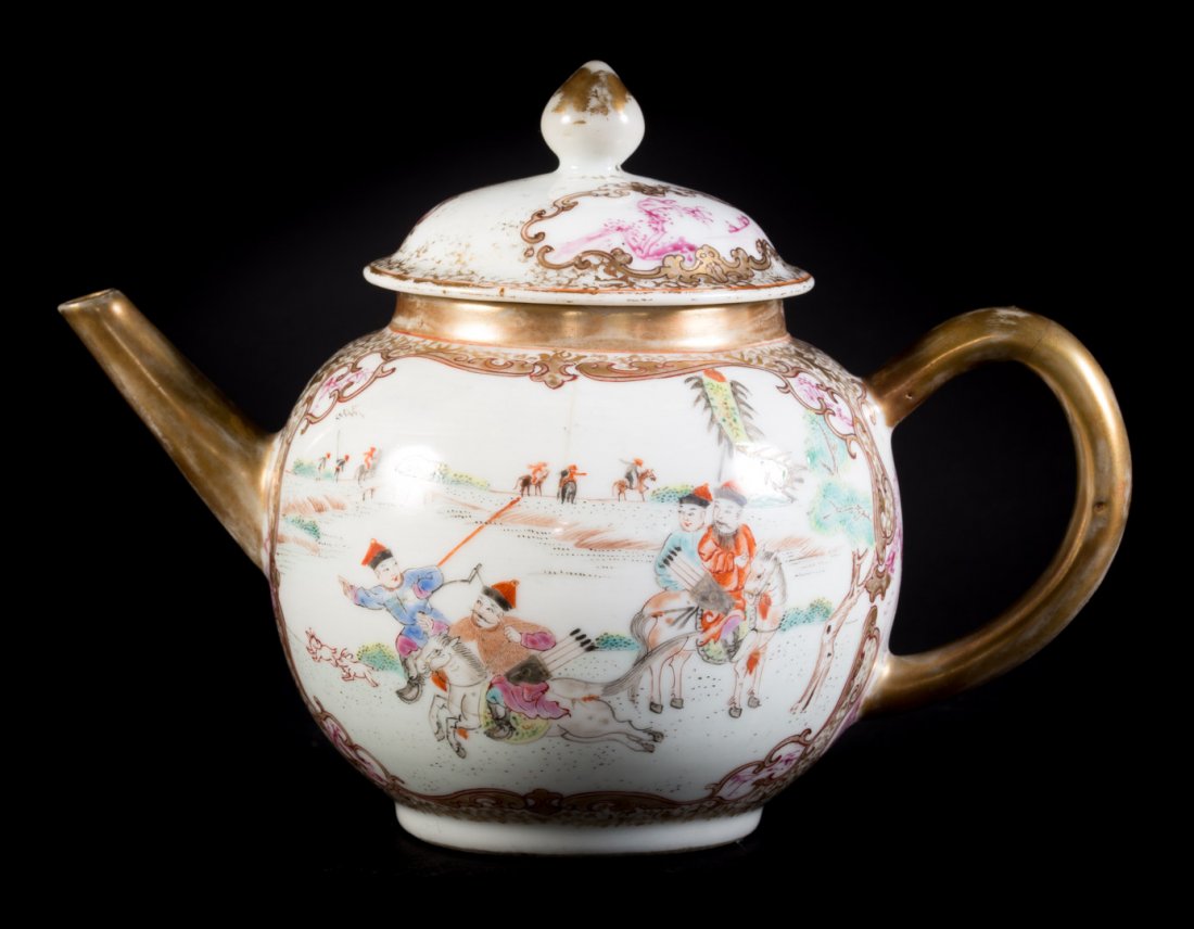 Chinese Export porcelain globular teapot (1 of 6)