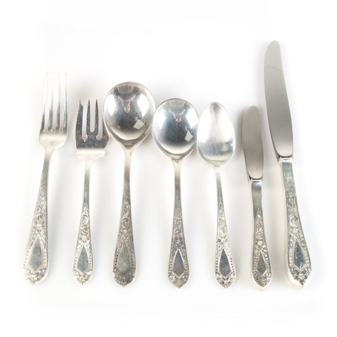 Stieff sterling silver 124-piece flatware (1 of 6)