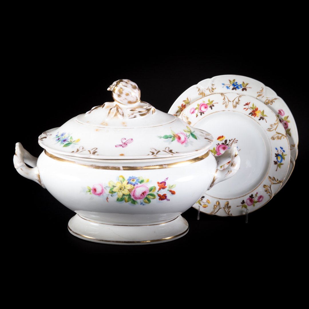 Porcelain de Paris partial dinner service (1 of 5)