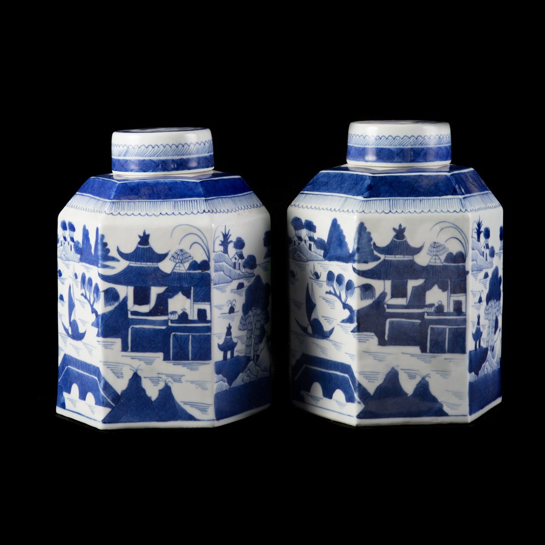 Pair Chinese Export Canton tea canisters (1 of 5)
