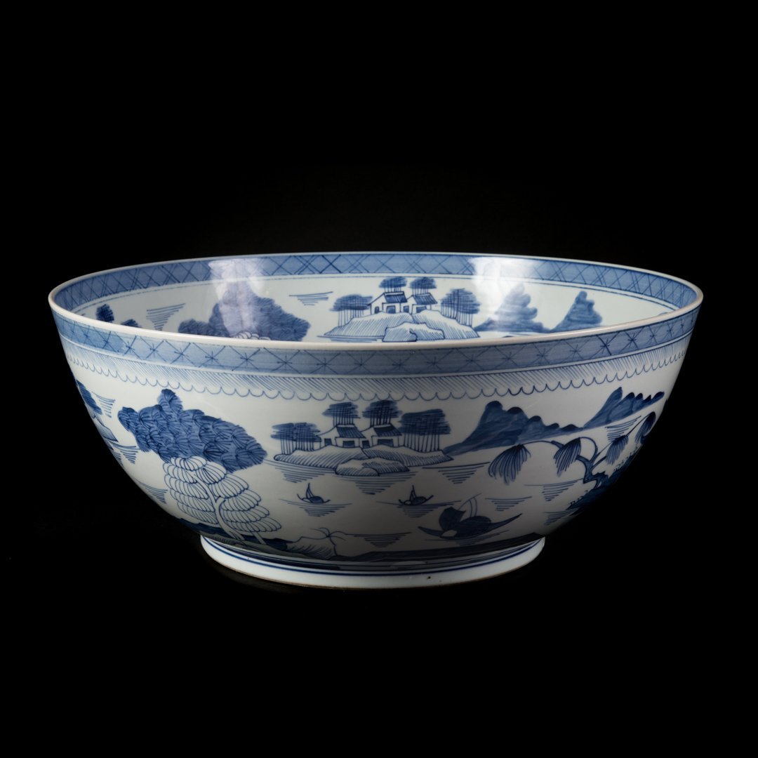Chinese Export Canton punch bowl (1 of 6)